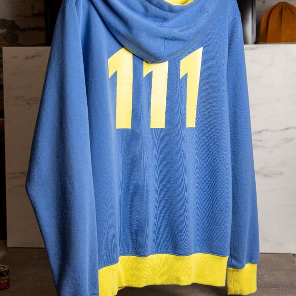 RARE Bethesda Limited Edition Fallout 4 Vault 111 Zip Up Blue Hoodie Medium 2015 - Picture 3 of 6